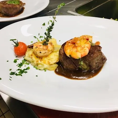 Und Restaurant Post Prienbach Pensjonat Stubenberg