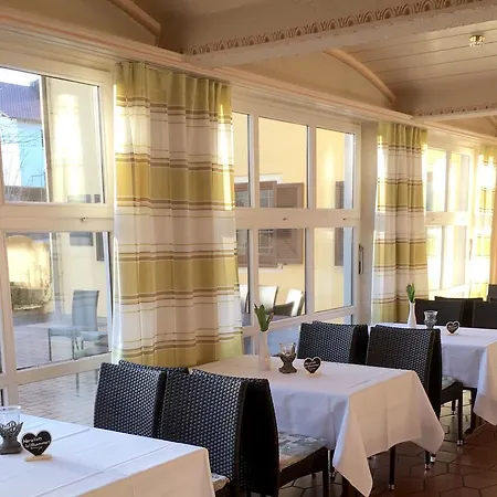 Gasthof Und Restaurant Post Prienbach 3*