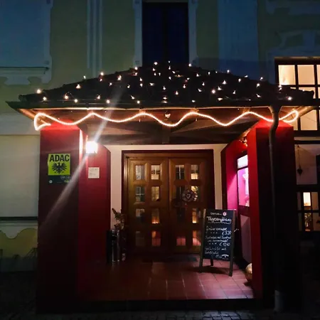 Und Restaurant Post Prienbach ゲストハウス 3*