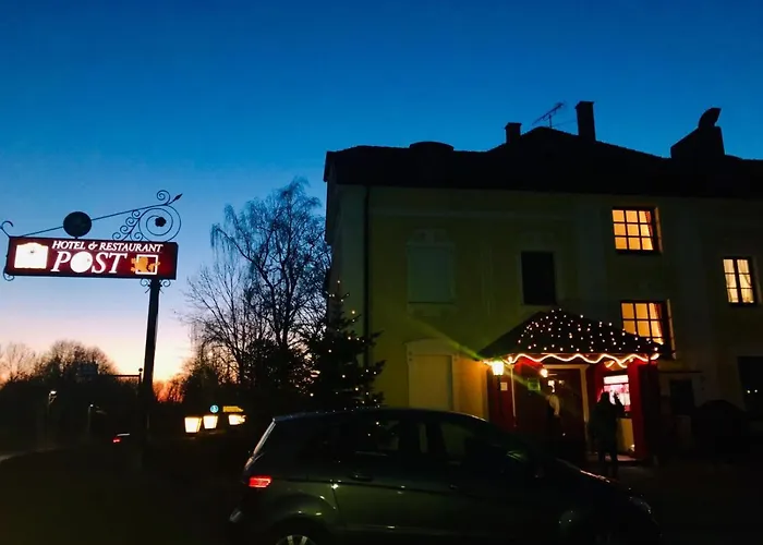 Und Restaurant Post Prienbach 게스트하우스 3*